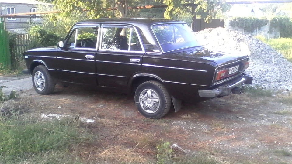 Lada 2106 2