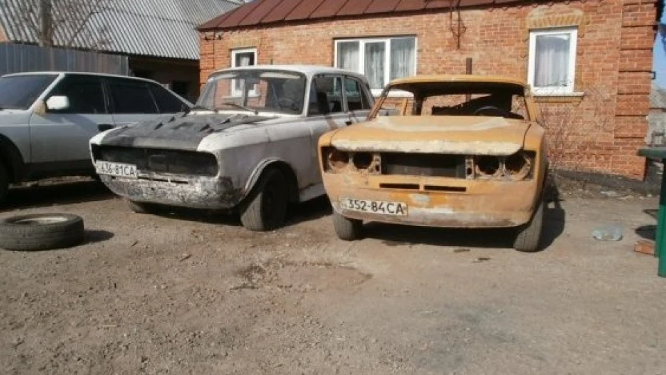 Lada 2106 4