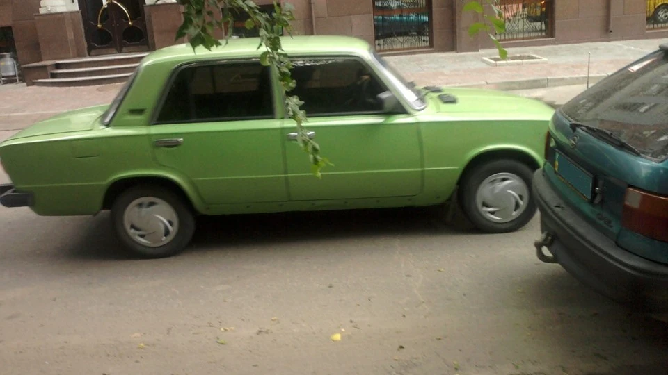 Lada 2106 2