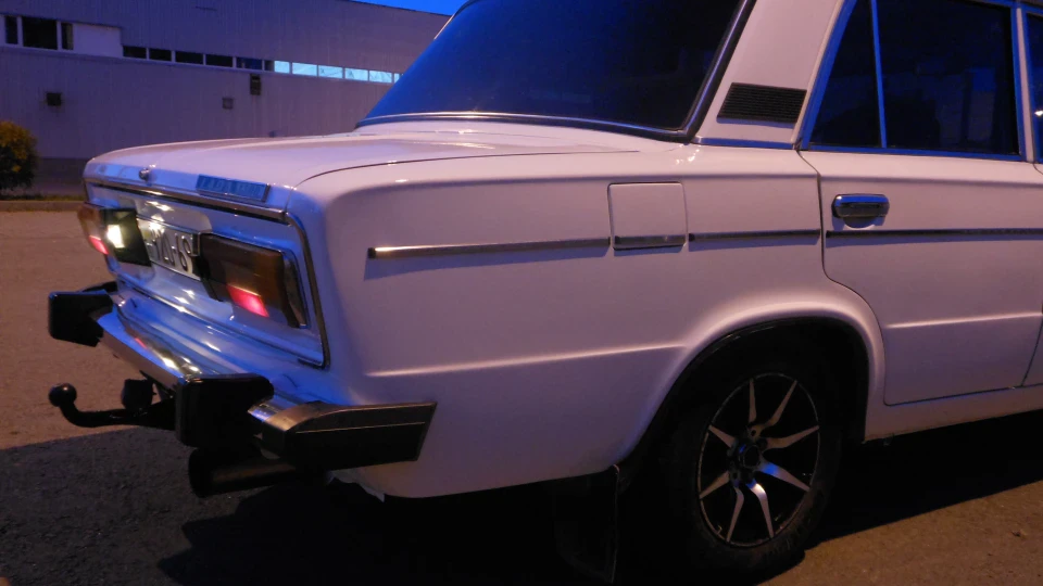 Lada 2106 4