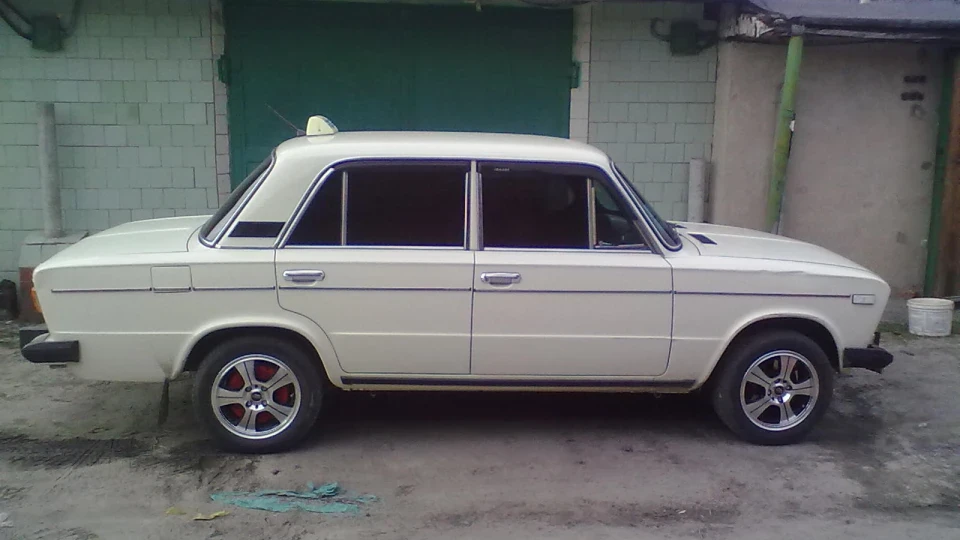 Lada 2106 2