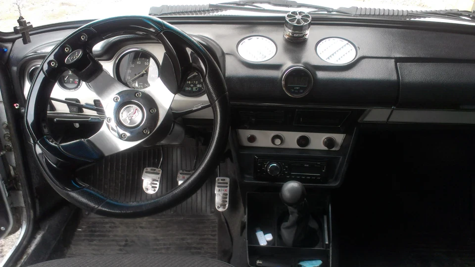 Lada 2106 5