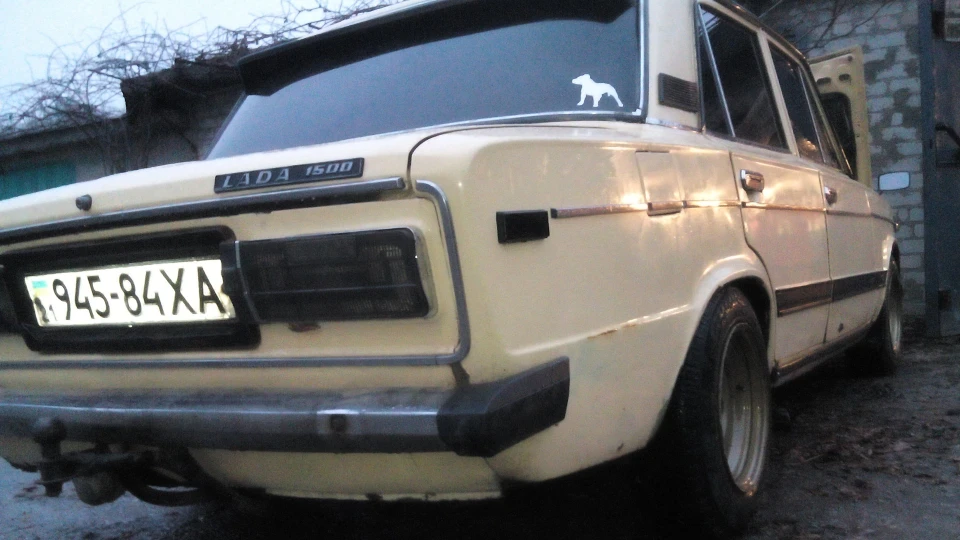 Lada 2106 4