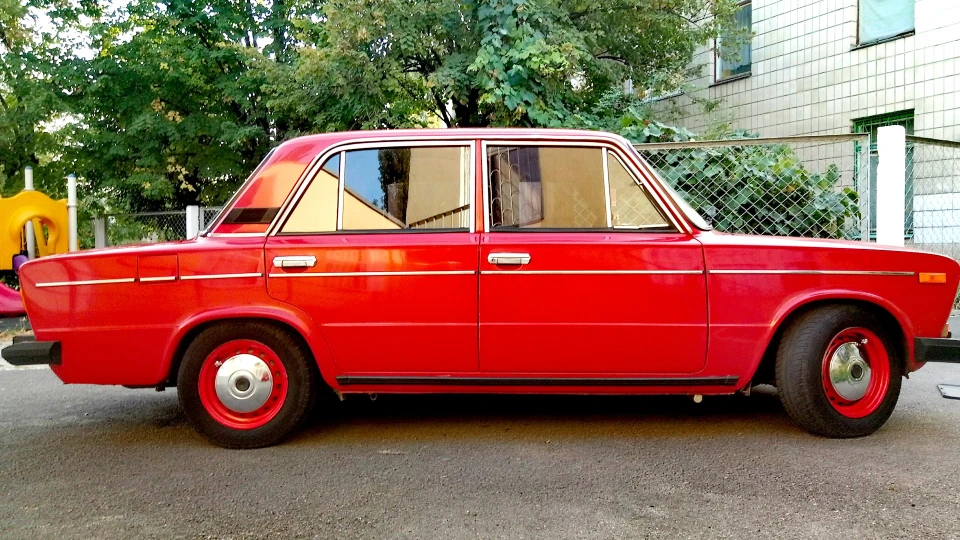 Lada 2106 ☭ 4