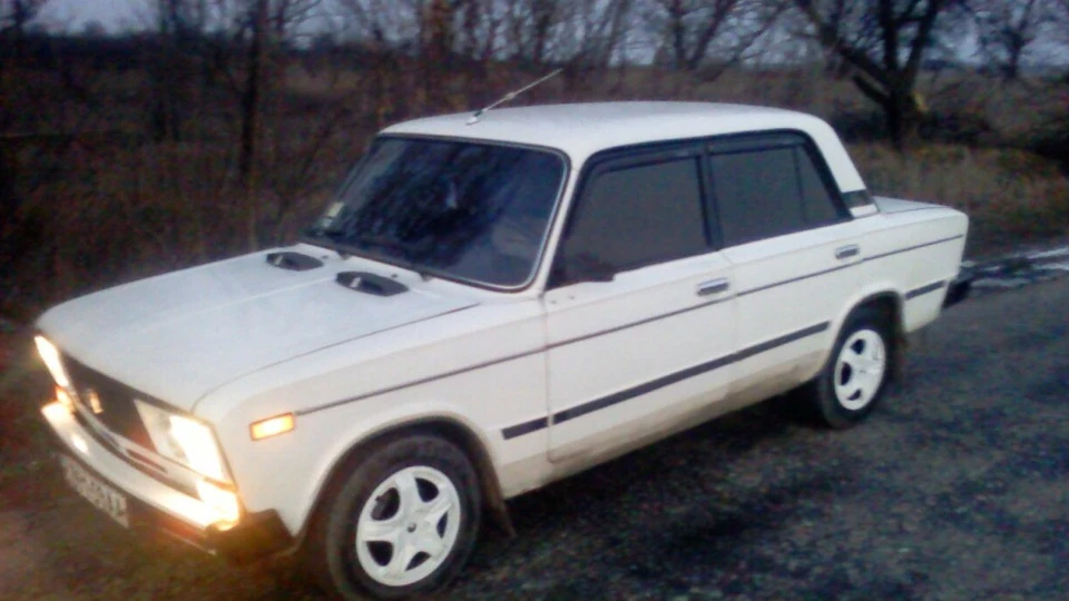 Lada 2106 2