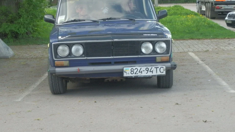 Lada 2106 4