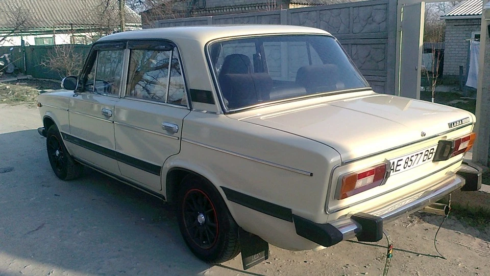 Lada 2106 2