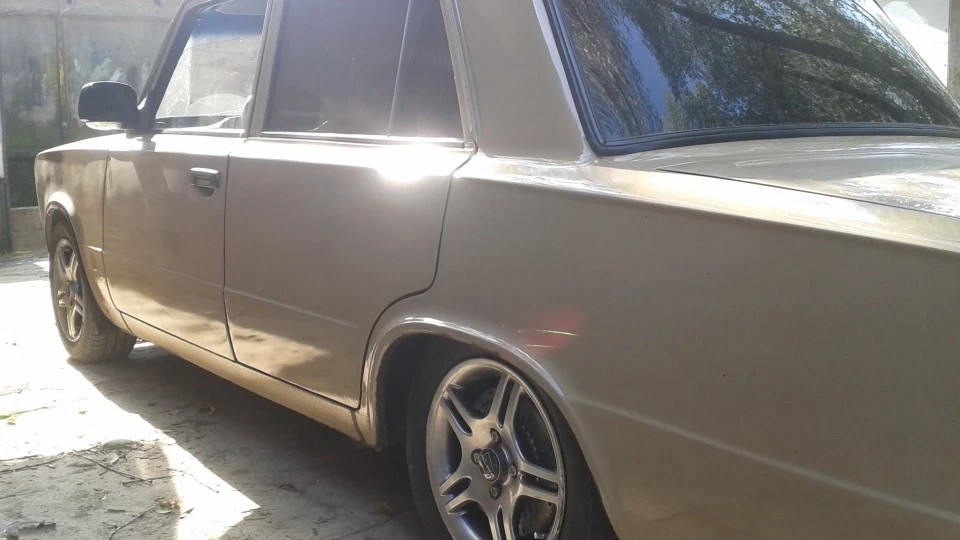 Lada 2106 2