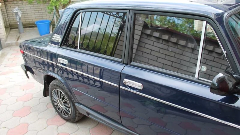 Lada 2106 2