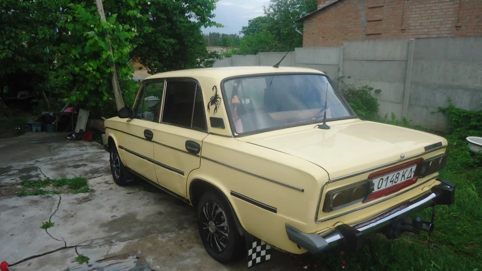 Lada 2106 2