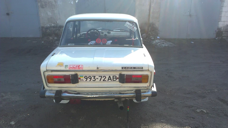 Lada 2106 4