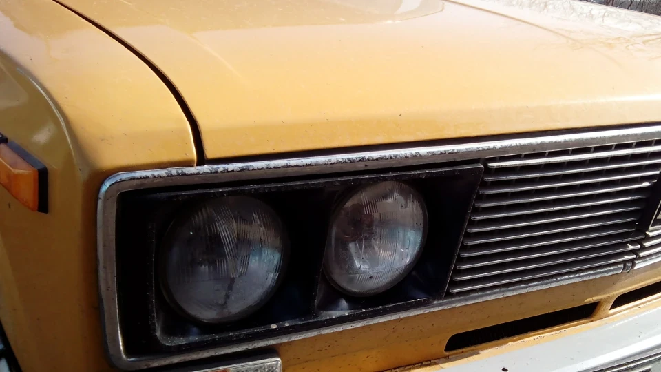 Lada 2106 4