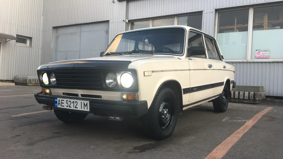 Lada 2106 2