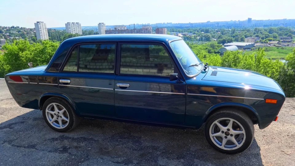 Lada 2106 2