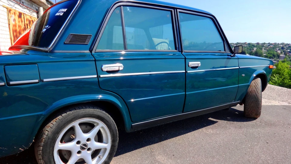 Lada 2106 5