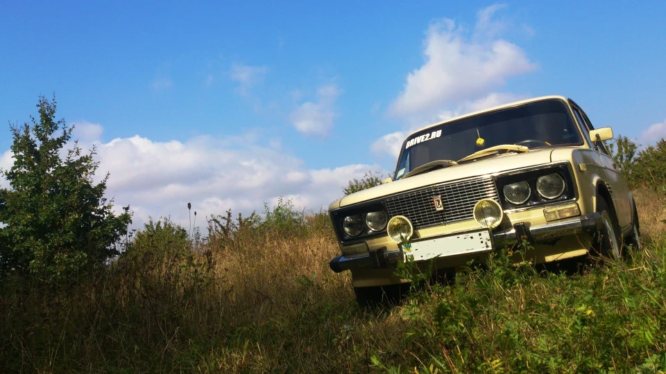 Lada 2106 1 local celebrity 4