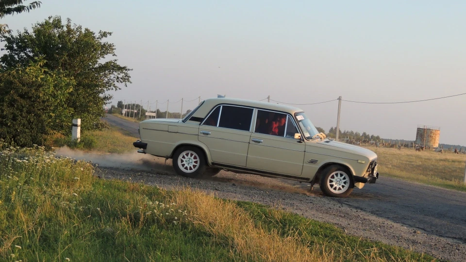 Lada 2106 1 local celebrity 5