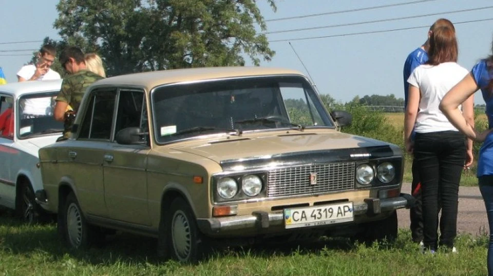 Lada 2106 Бежева Bentley Continen 4