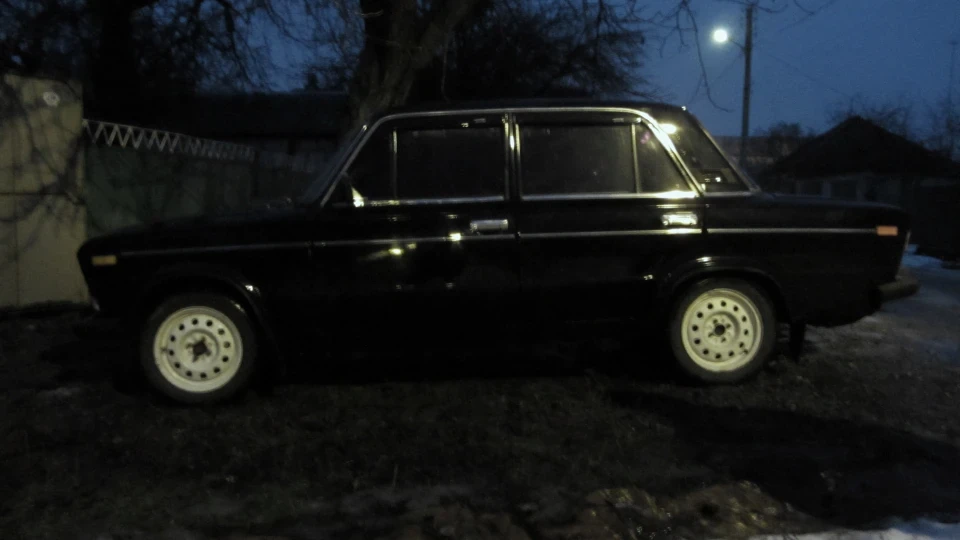 Lada 2106 Black Royal 3