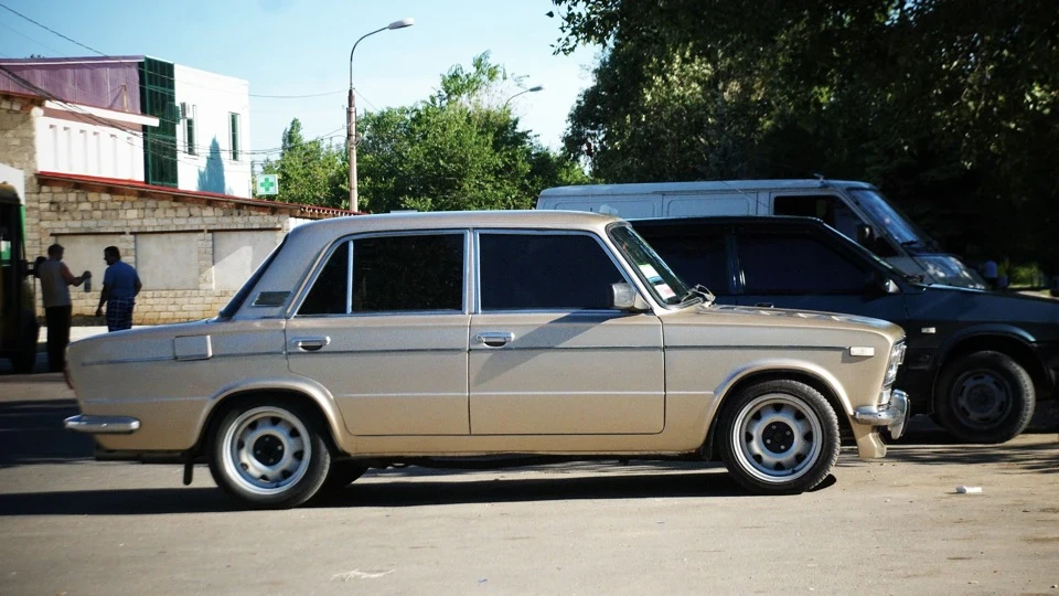 Lada 2106 Golden Candy 4