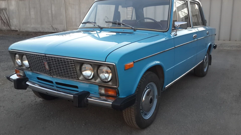 Lada 2106 блакитна адріатика