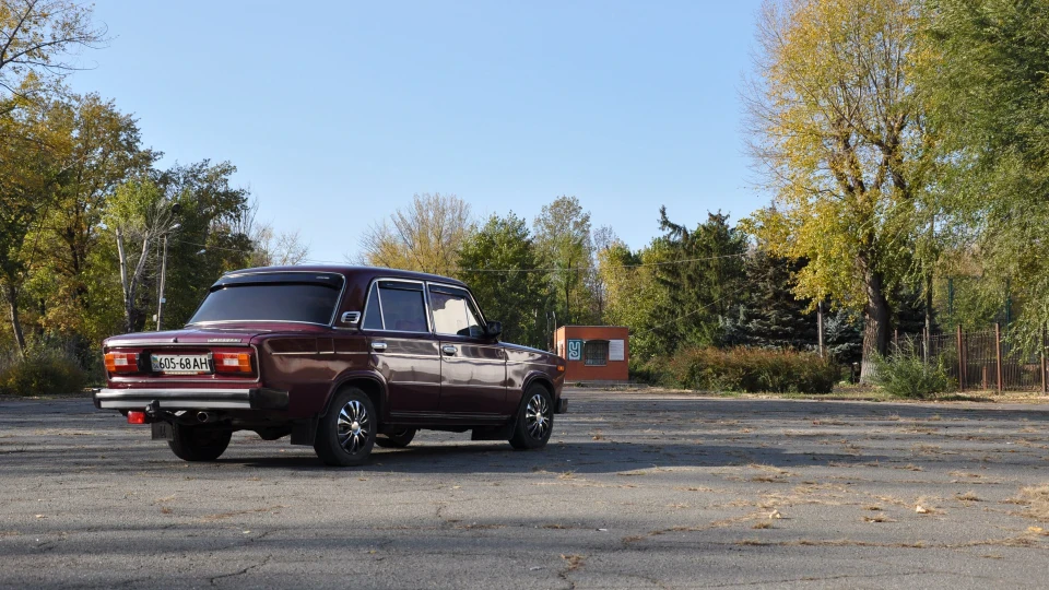Lada 2106 гранат 3