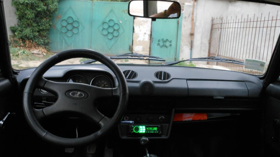 Lada 2106 Green 3