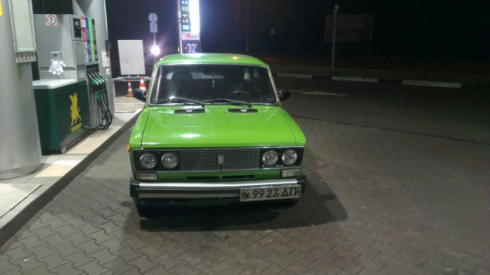 Lada 2106 Green 3