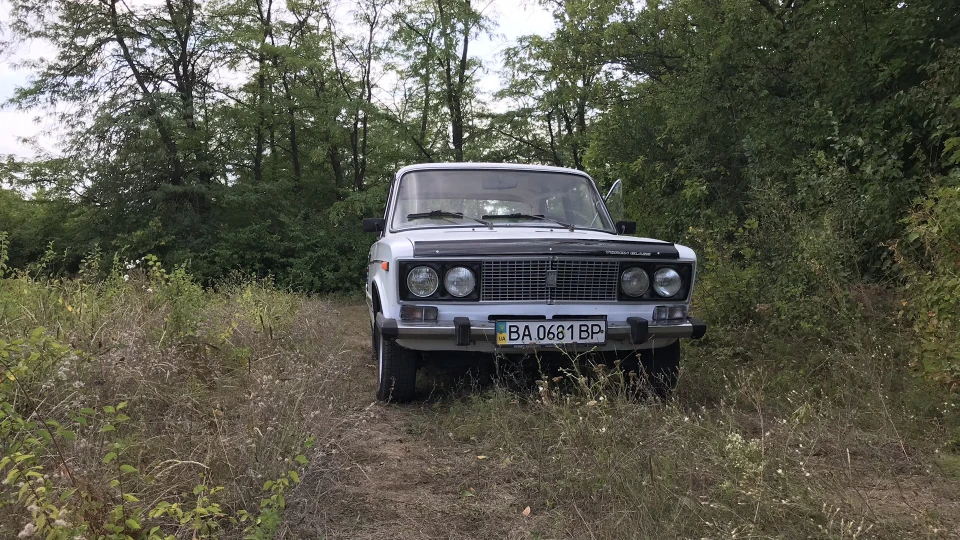 Lada 2106 i 4