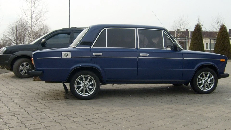 Lada 2106 night fury 2