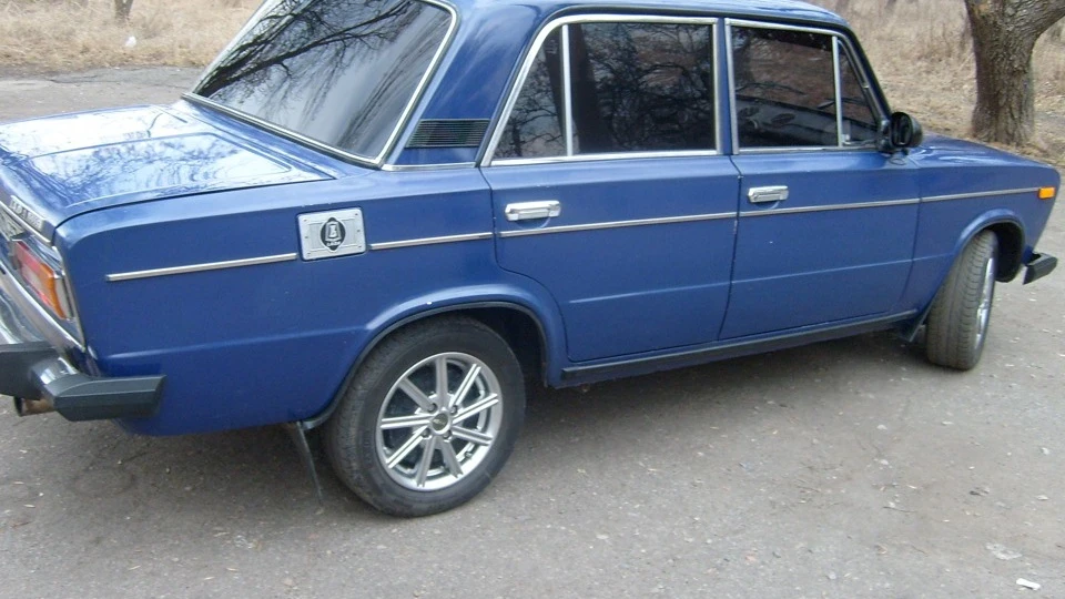 Lada 2106 night fury 4