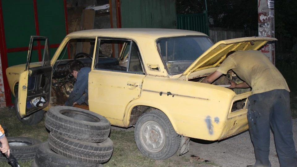 Lada 2106 Бджілка 5