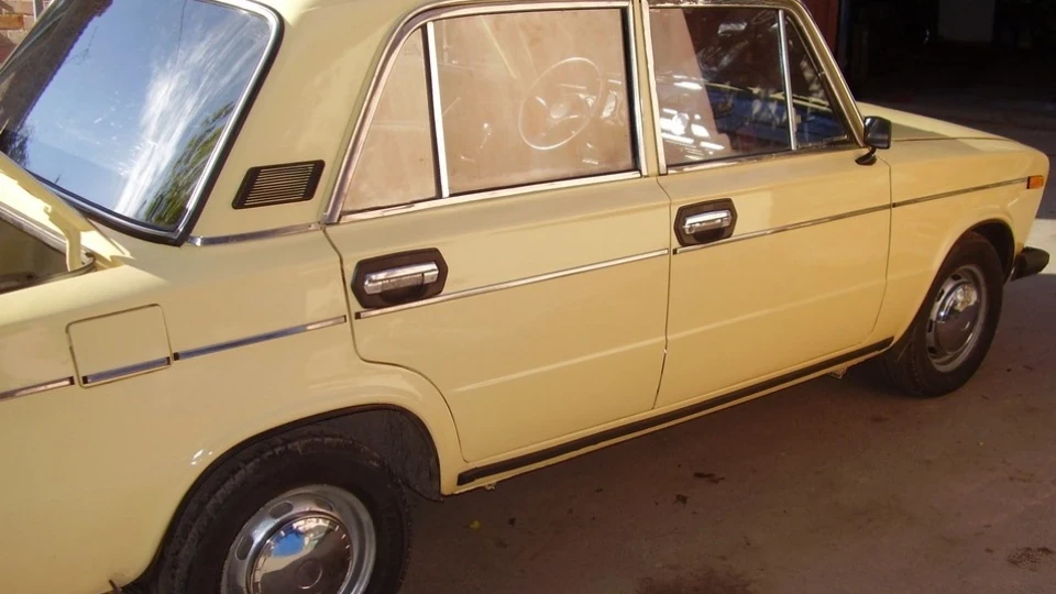 Lada 2106 Проста гарна машинка
