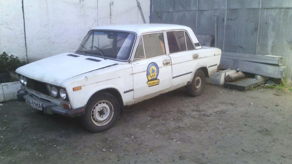 Lada 2106 Розточена біла бестія 3