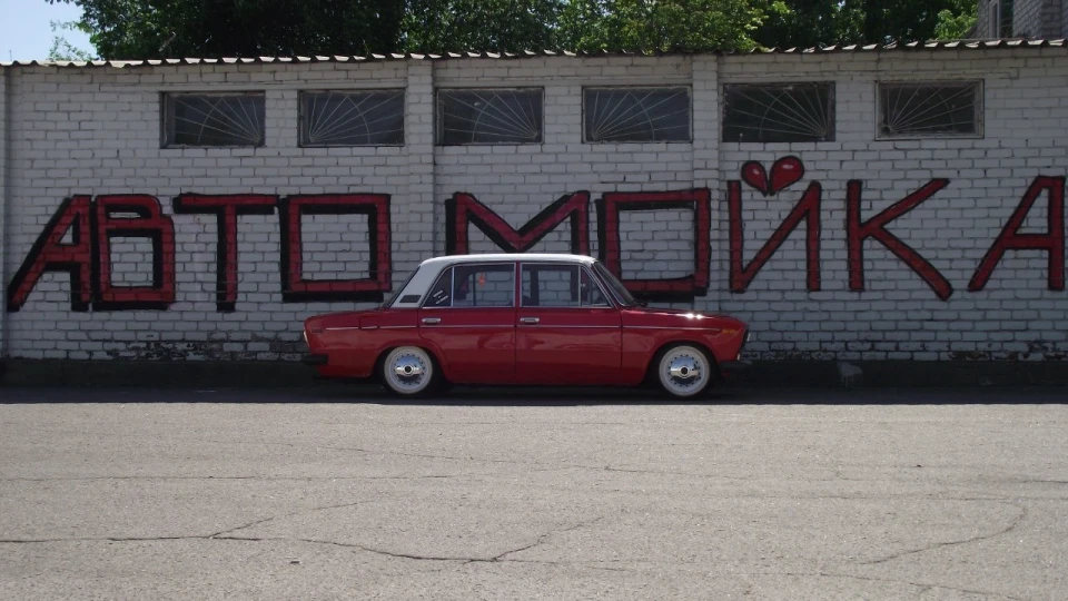 Lada 2106 RedWhiteResto 4