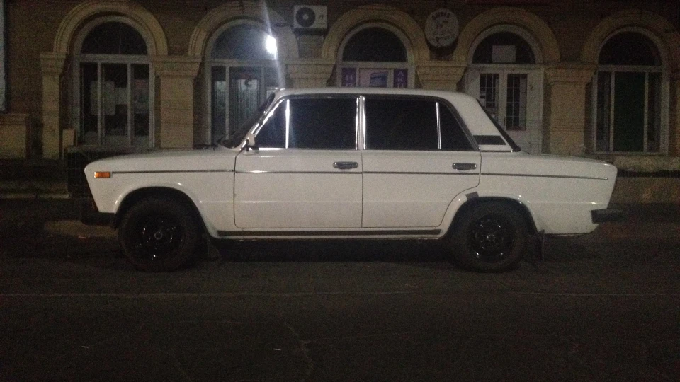 Lada 2106 "White & Black" 4