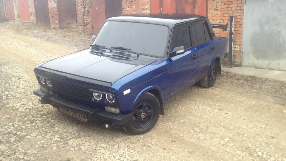 Lada 2106 Хижий синьо-чорний звір 5