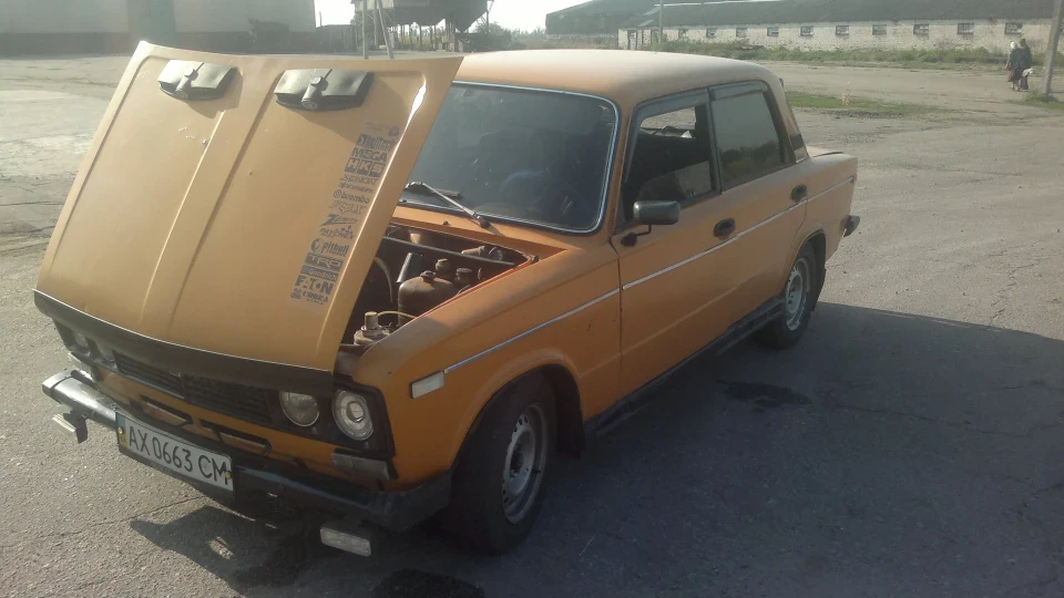 Lada 2106 хоче їздити боком)) 4
