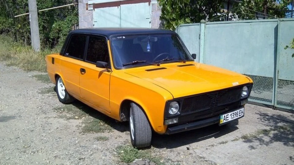 Lada 2106 Yolk 2