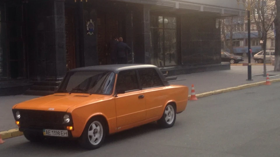Lada 2106 Yolk 5