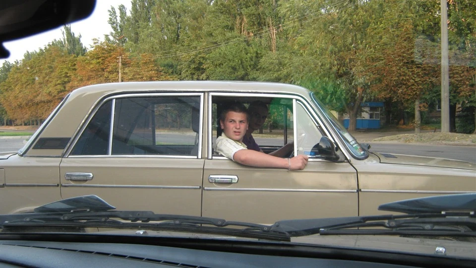 Lada 2106 Золота 3