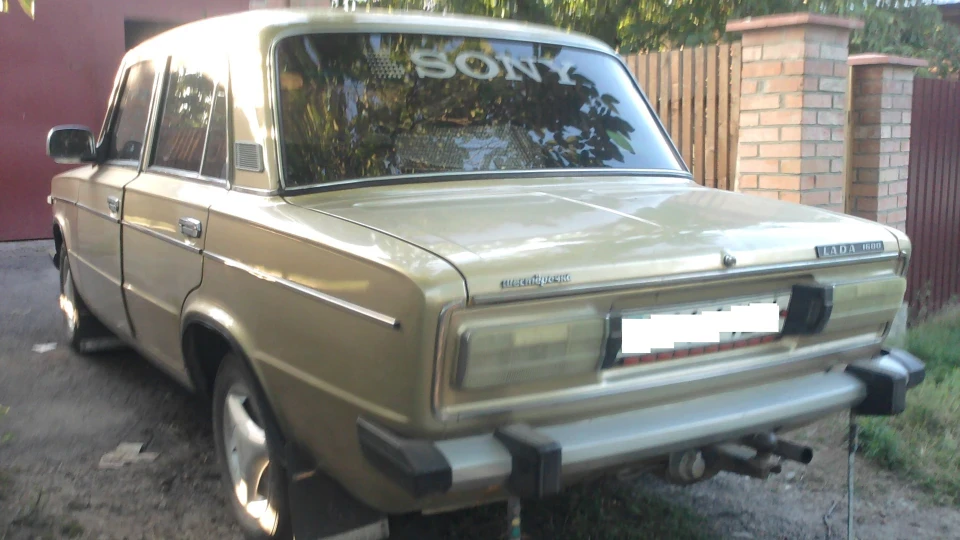 Lada 2106 золотий метал 3