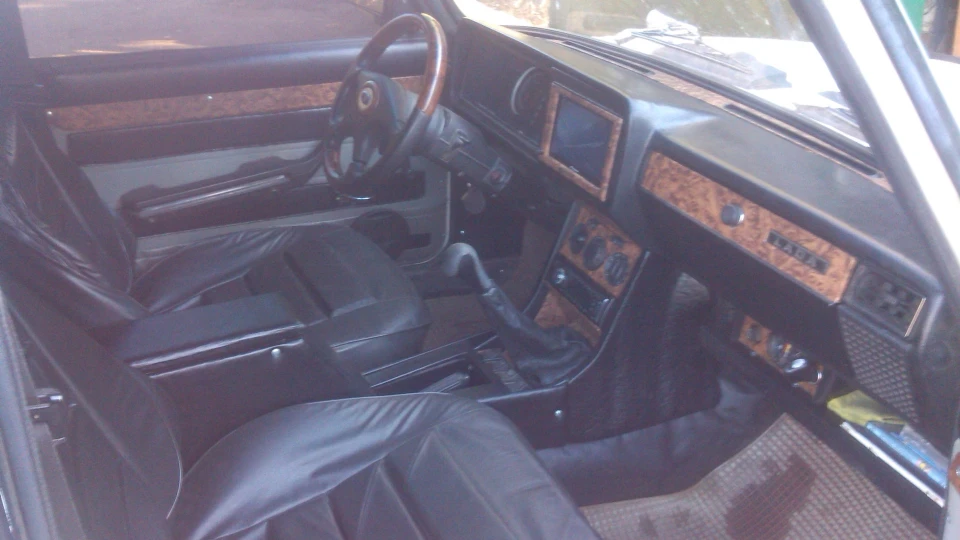 Lada 2107 2