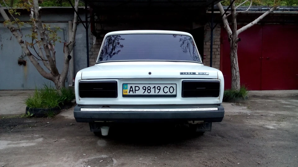 Lada 2107 2