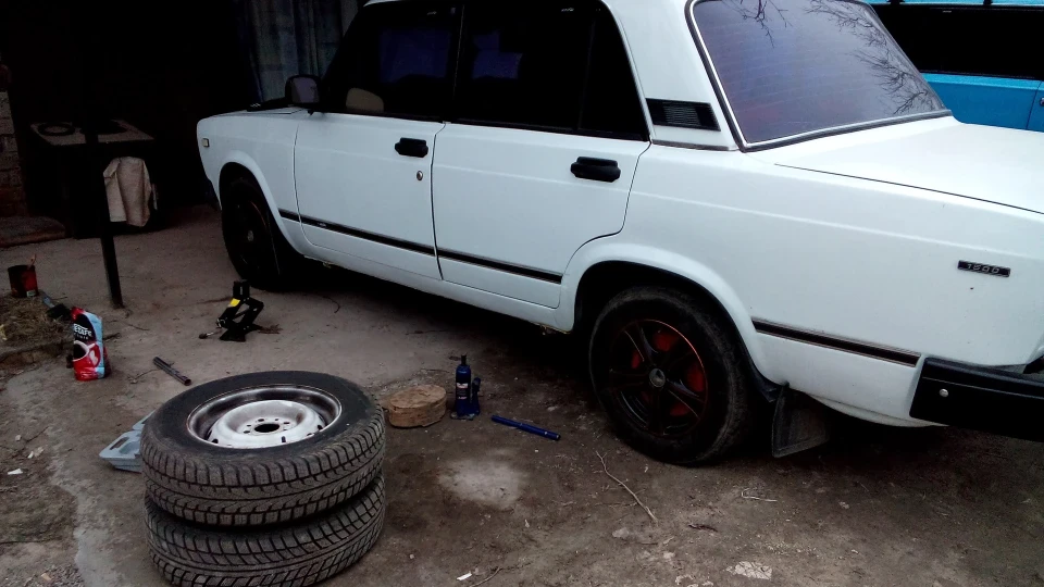 Lada 2107 3