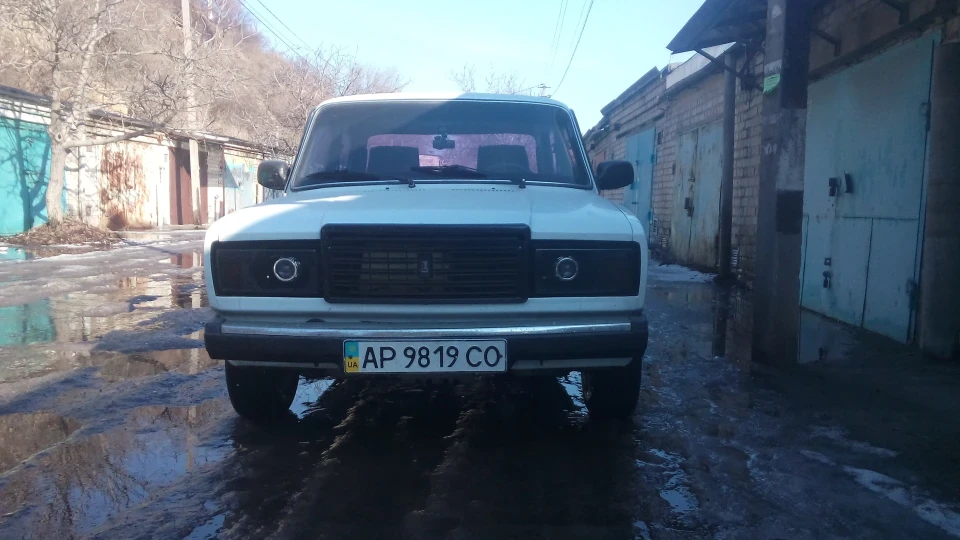 Lada 2107 4