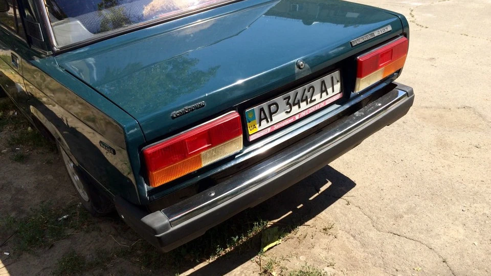 Lada 2107 4