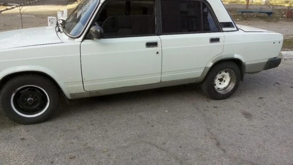 Lada 2107 2