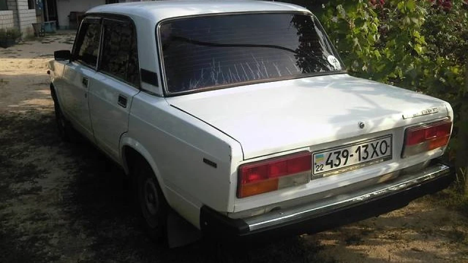Lada 2107 2