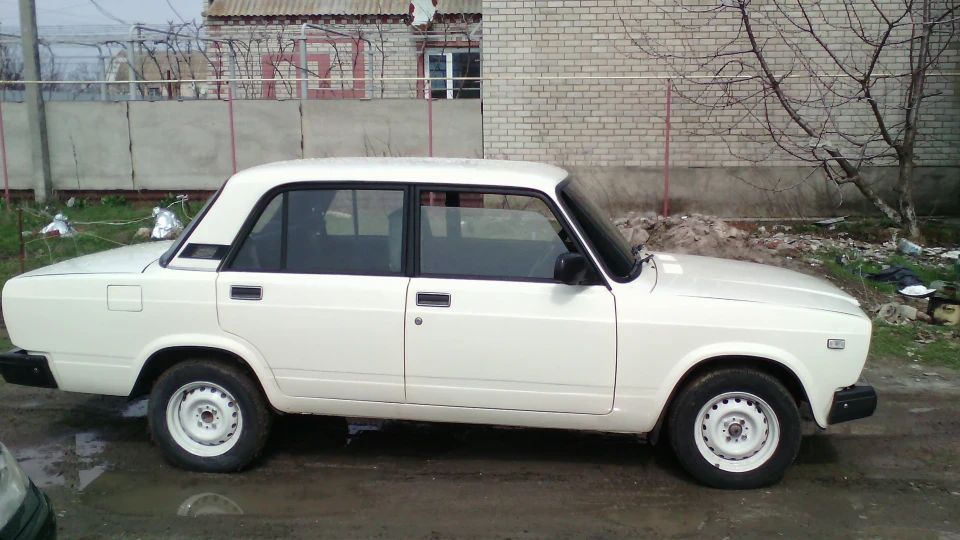 Lada 2107 3